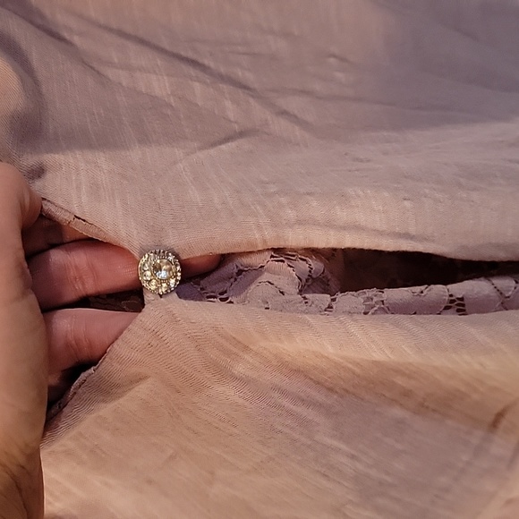 Eyeshadow EUC Plus Size Blush Colored T-shirt w/ lace back w/ Jewel Detail 2X - Picture 4 of 7